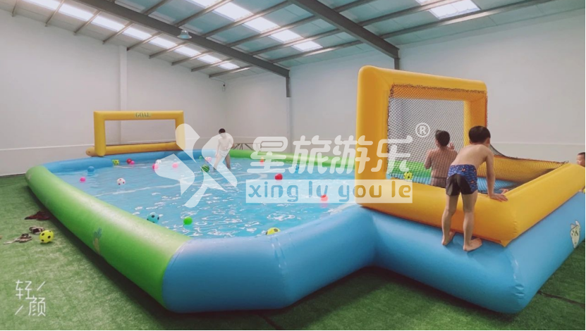 水上足球場